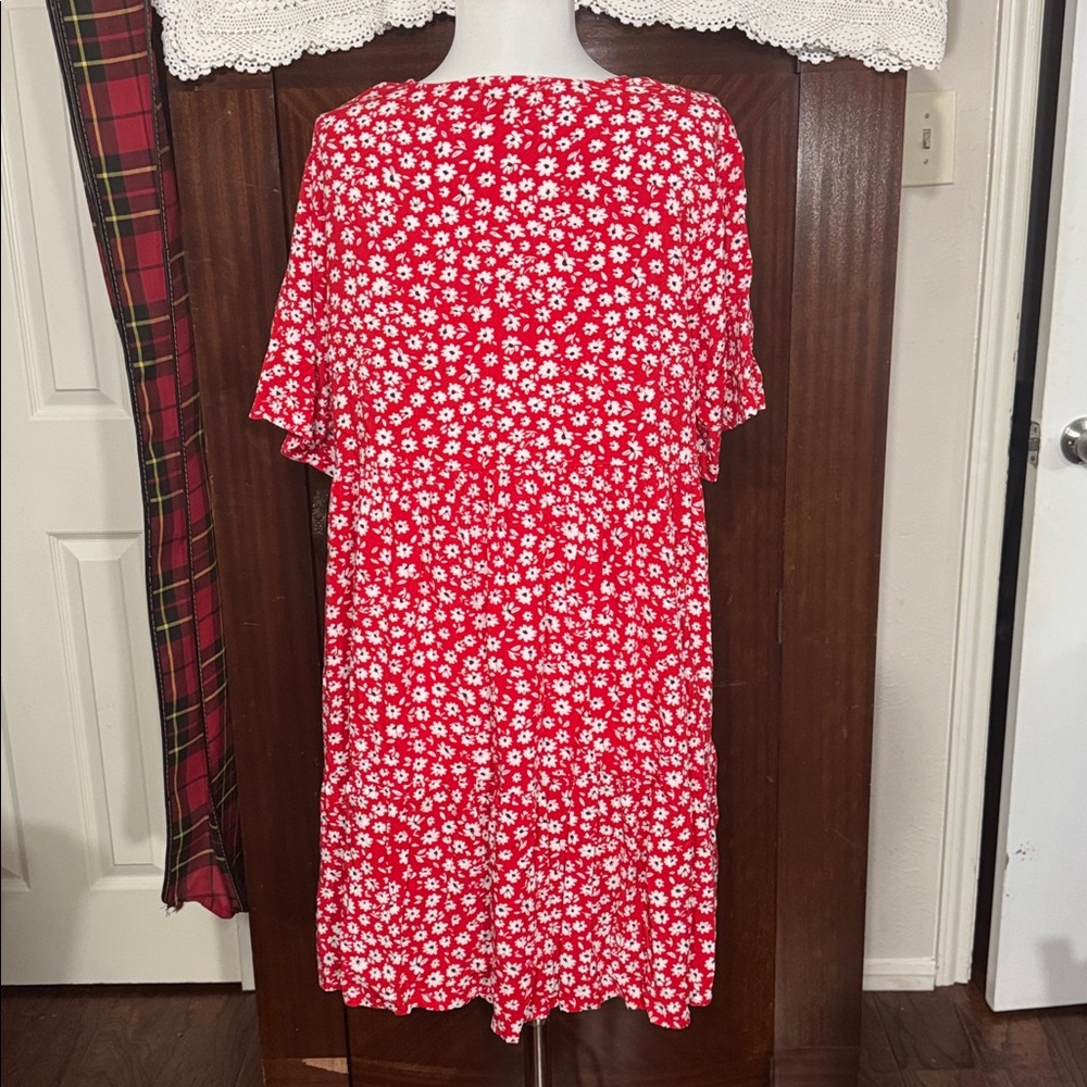 Red Floral Dress Chances R - Picture 3 of 5